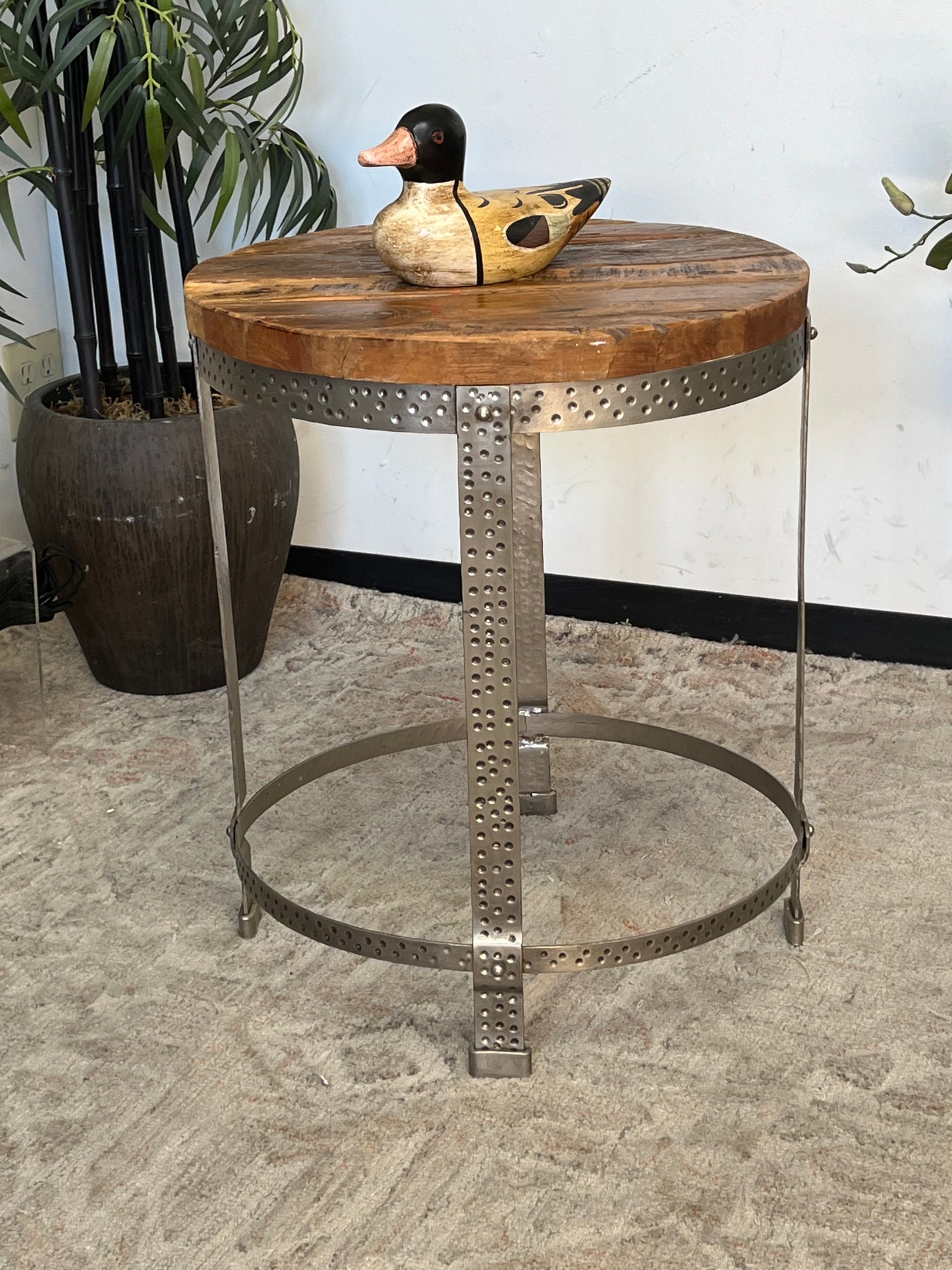 Rustic Style Round Side Table