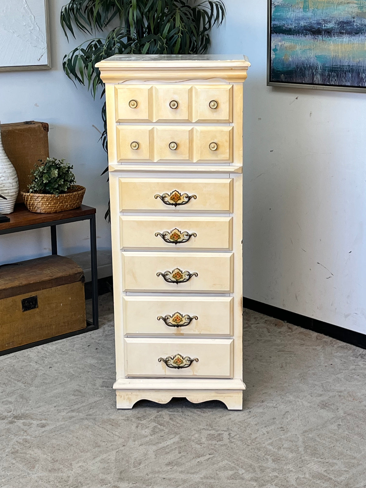 Vintage 7-Drawer Dresser