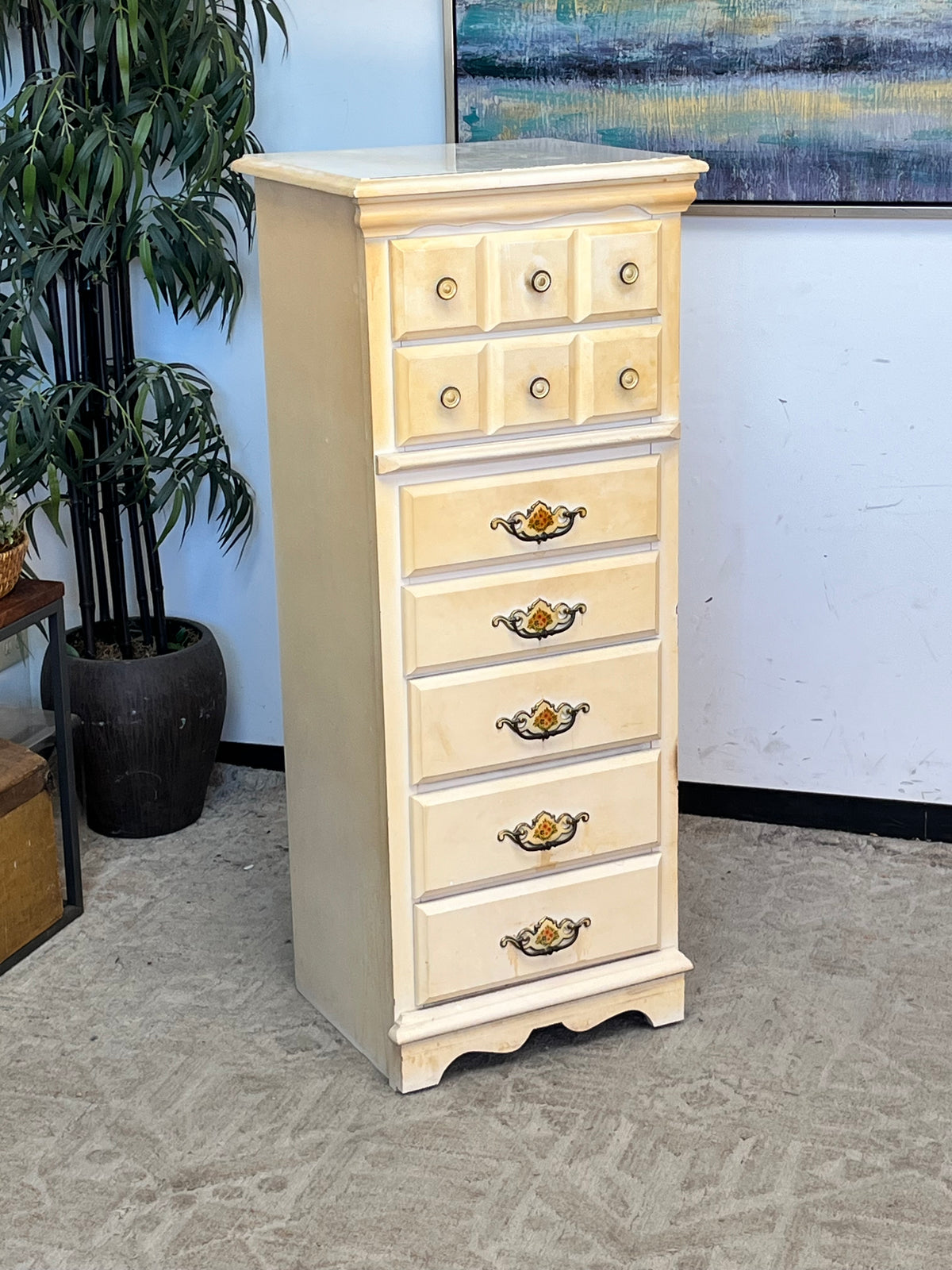 Vintage 7-Drawer Dresser