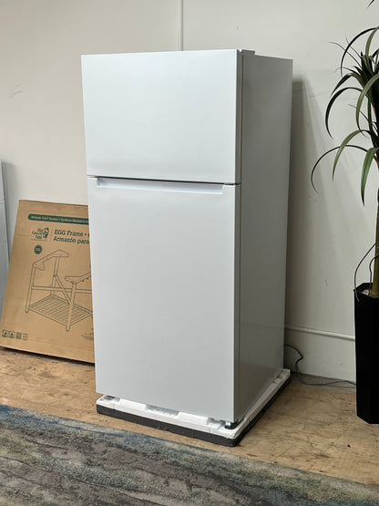 Seasons 18 Cu. Ft. Top Freezer Refrigerator
