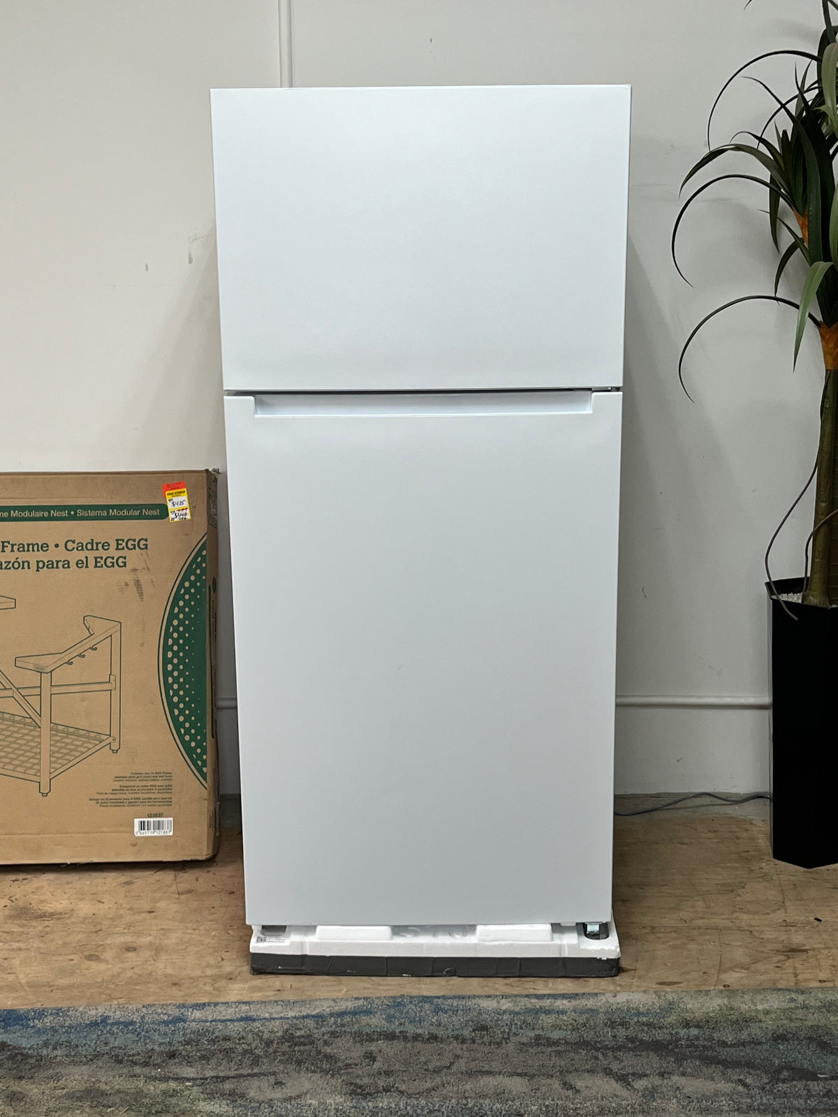 Seasons 18 Cu. Ft. Top Freezer Refrigerator