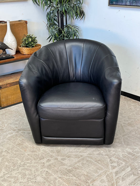 Natuzzi Editions Swivel Leather Chair