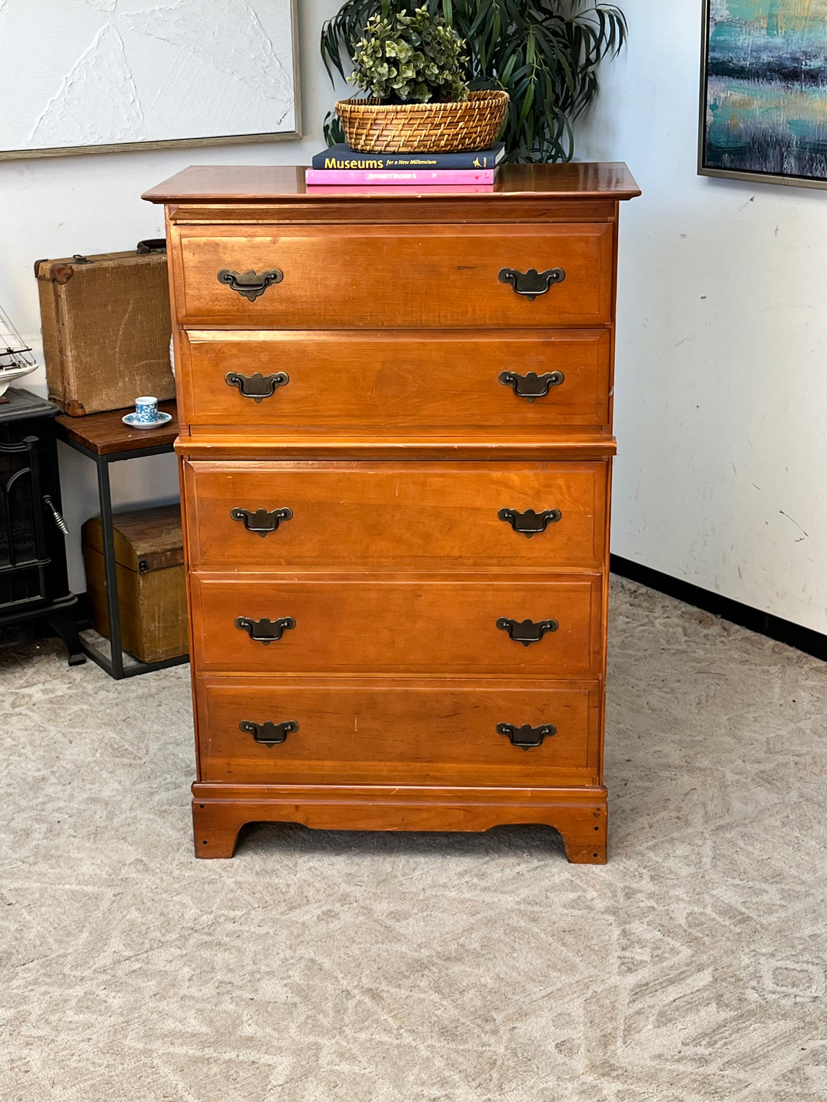 Globe Lucky Line 5-Drawer Dresser