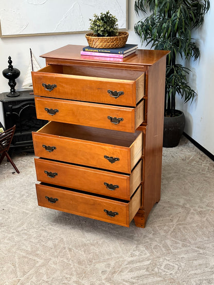 Globe Lucky Line 5-Drawer Dresser