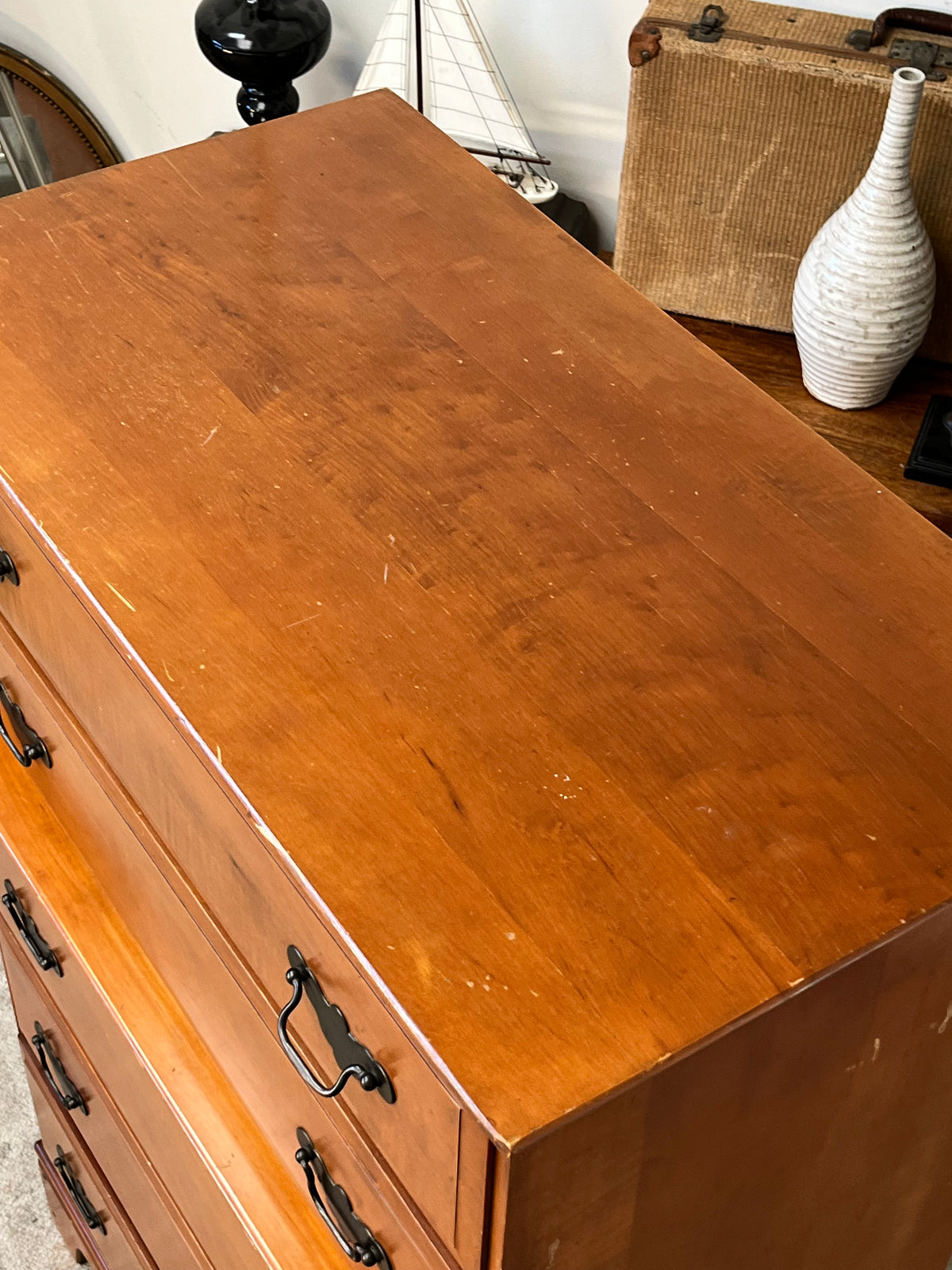 Globe Lucky Line 5-Drawer Dresser