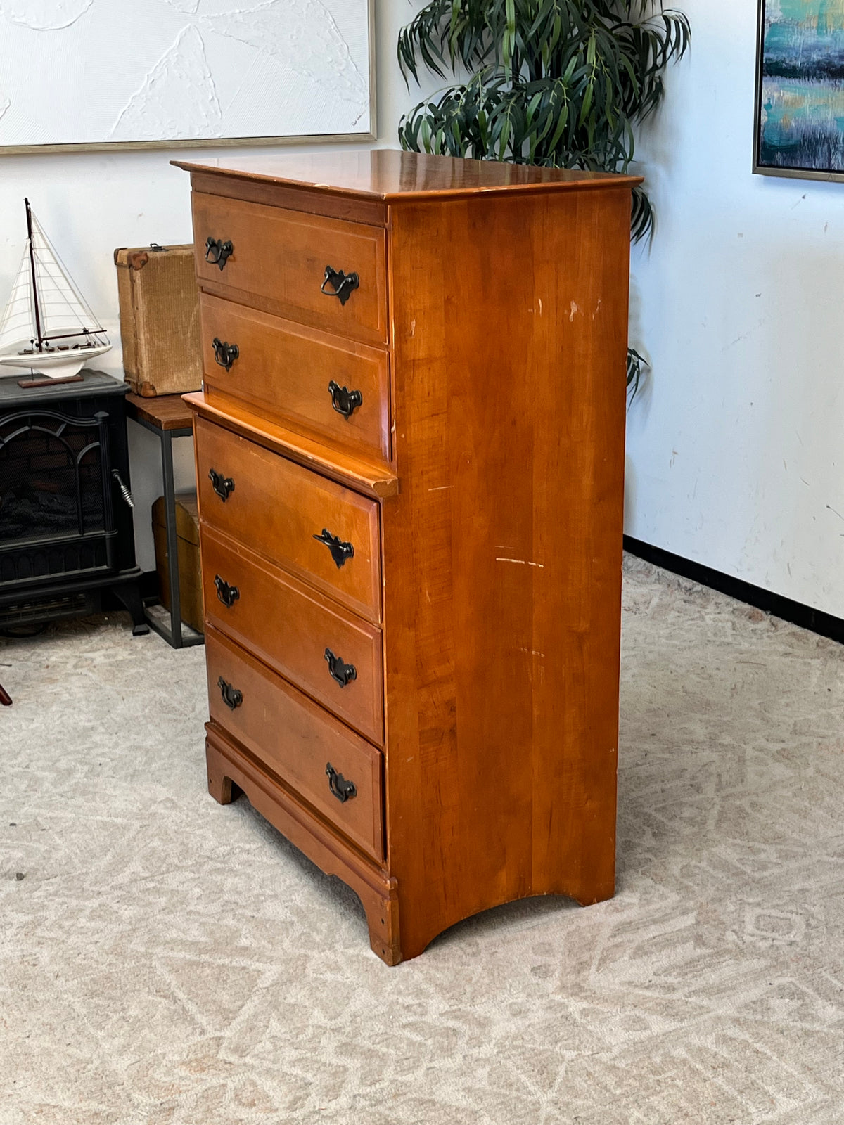 Globe Lucky Line 5-Drawer Dresser