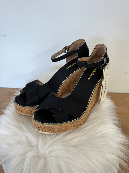 Black Wedges
